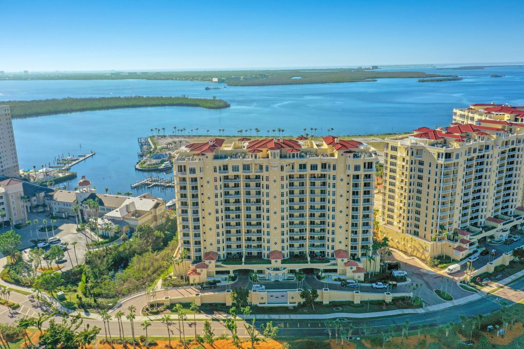 6021 Silver King Blvd #205, Cape Coral, FL 33914