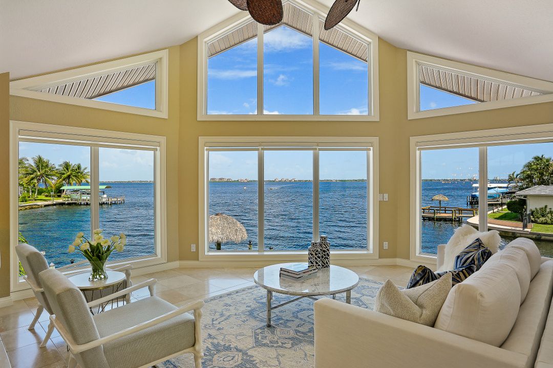 101 SW 58th St, Cape Coral, FL 33914