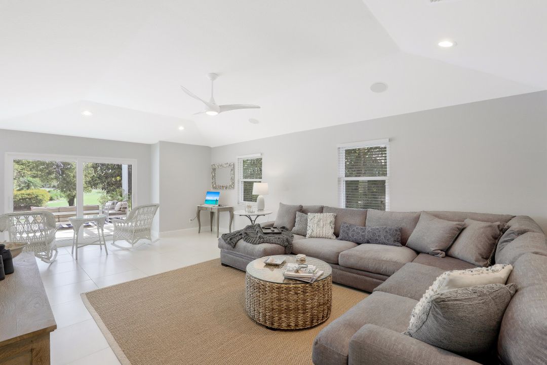 1558 Jamaica Ct, Marco Island, FL 34145