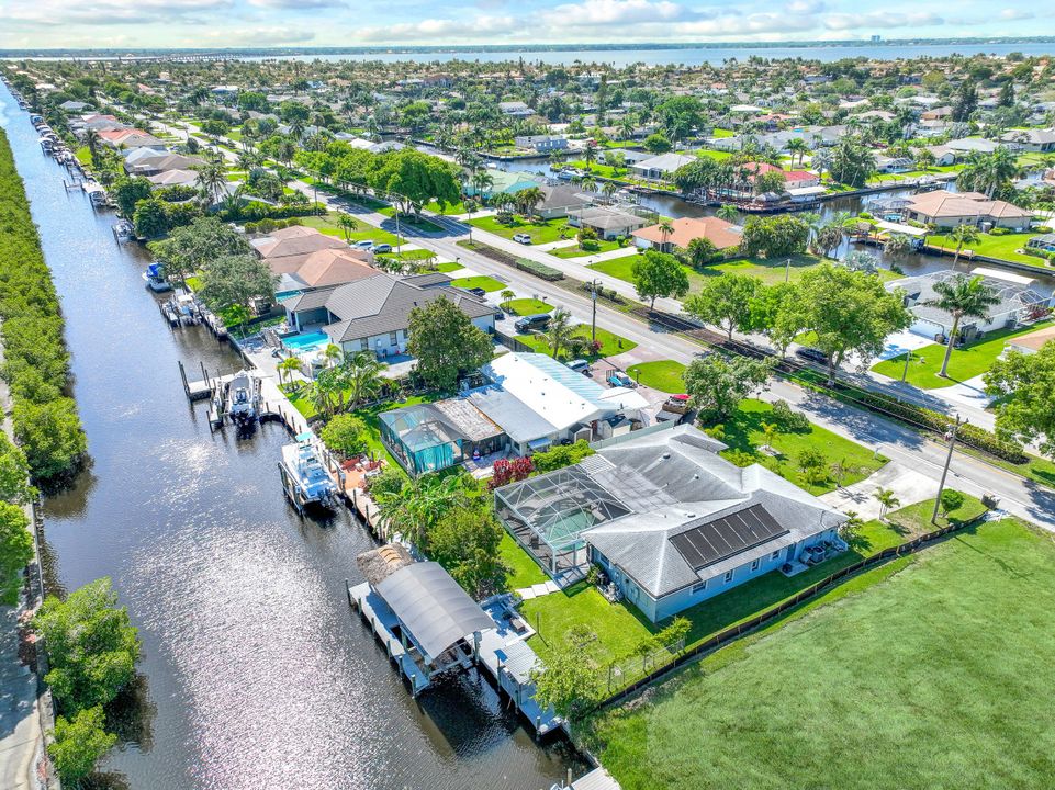 1847 Everest Pkwy, Cape Coral, FL 33904