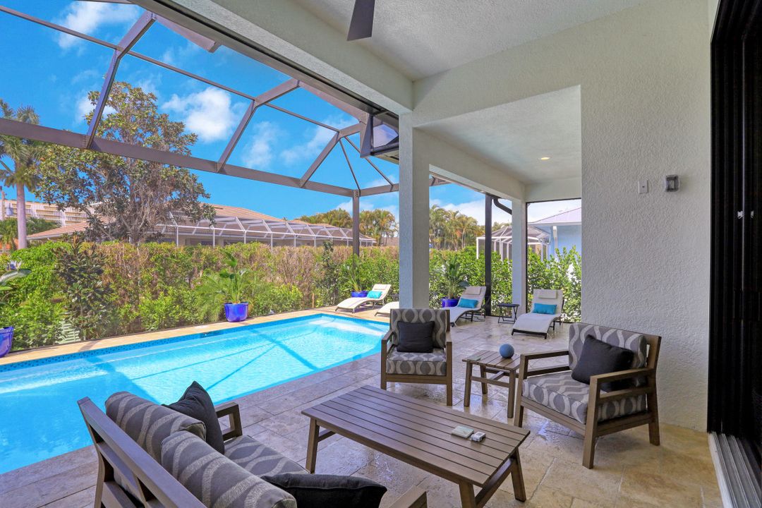 670 Amber Dr, Marco Island, FL 34145