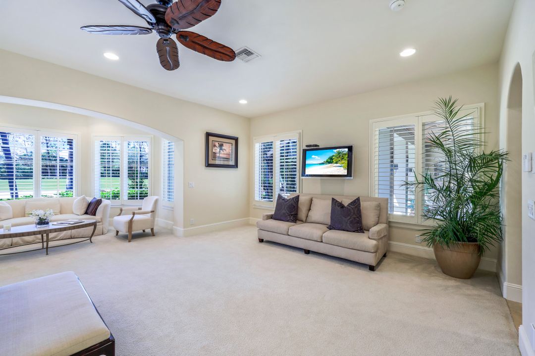 2919 Tiburon Blvd E, Naples, FL 34109