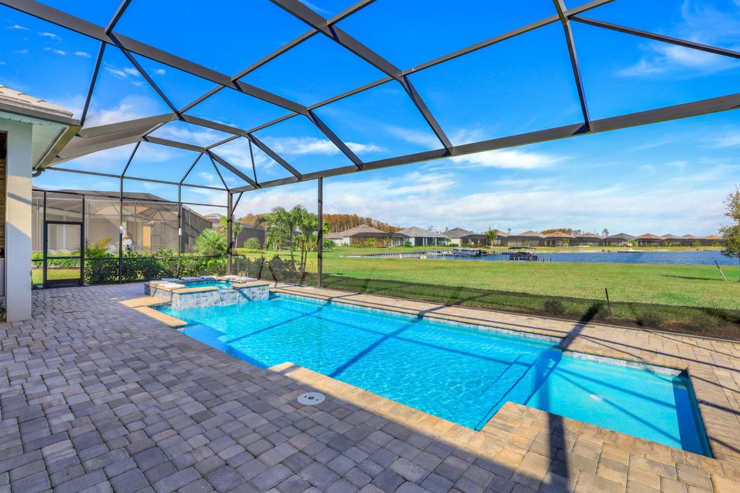 18421 WildBlue Blvd, Fort Myers, FL 33913