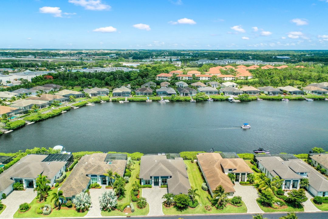 17212 Hidden Estates Cir, Fort Myers, FL 33908