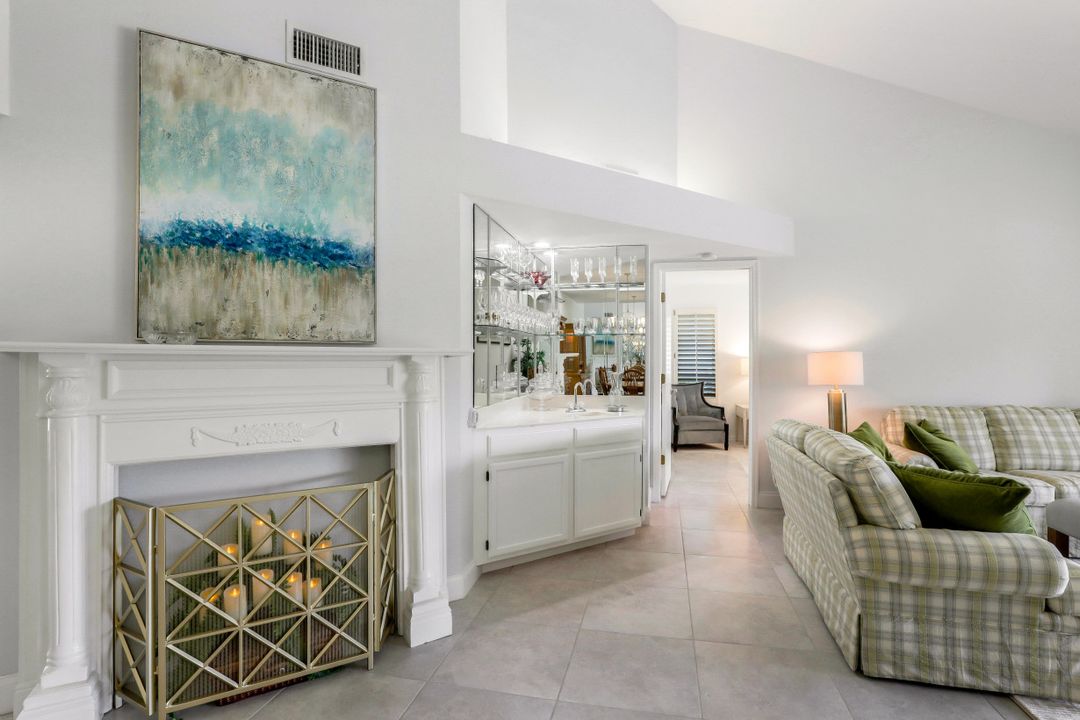 16957 Villas Square, Fort Myers, FL 33908