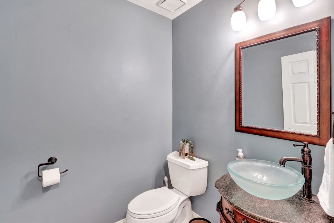 253 Via Perignon, Naples, FL 34119