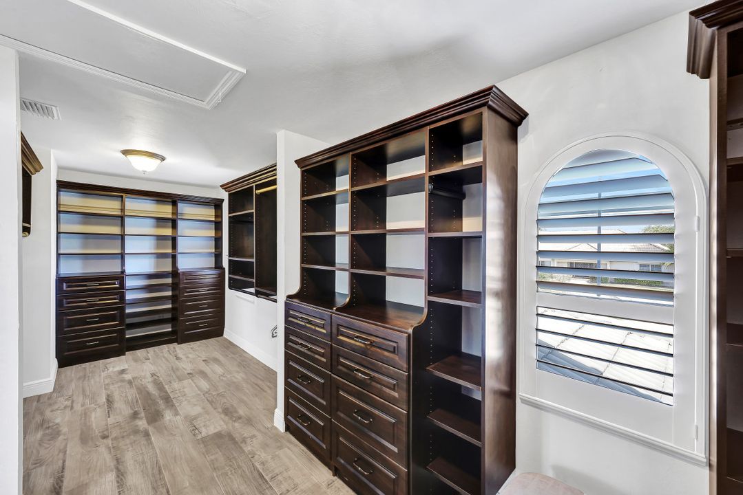 318 Polynesia Ct, Marco Island, FL 34145