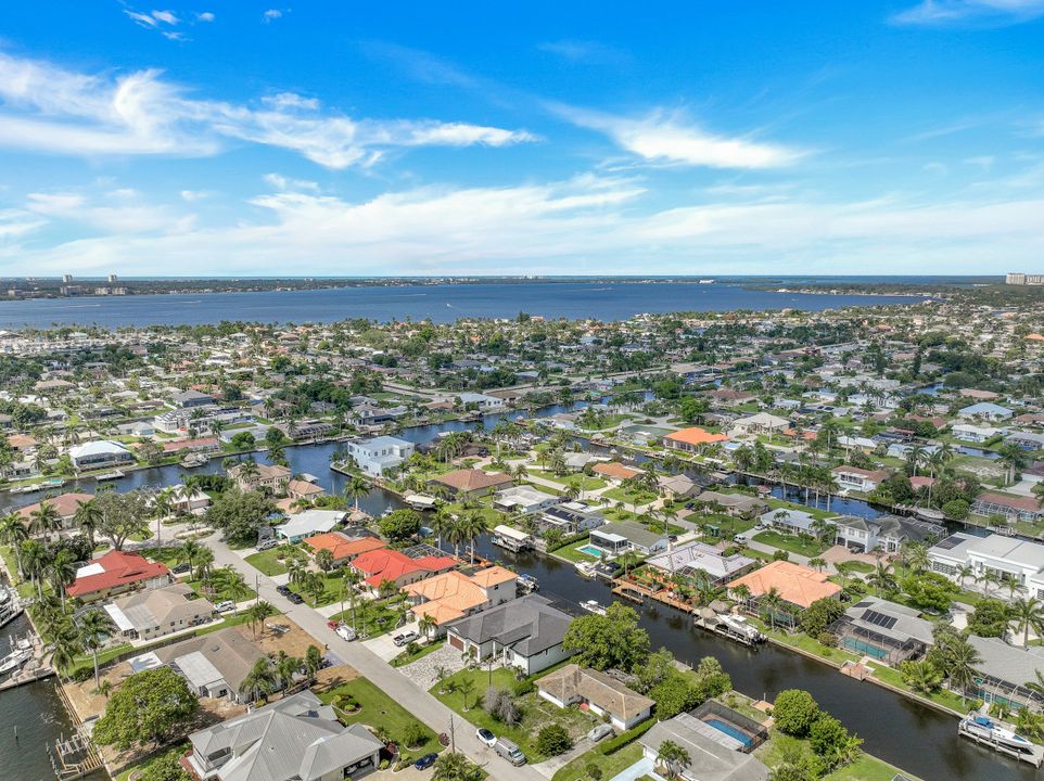 5332 Malibu Ct, Cape Coral, FL 33904