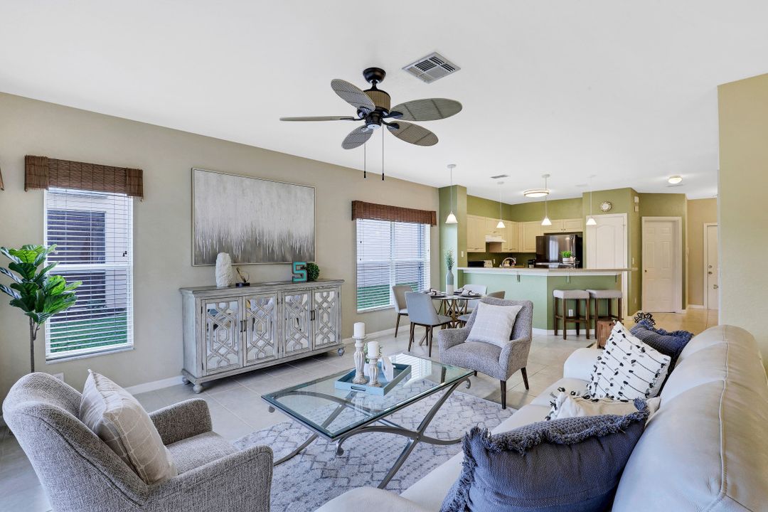 1370 Weeping Willow Ct, Cape Coral, FL 33909