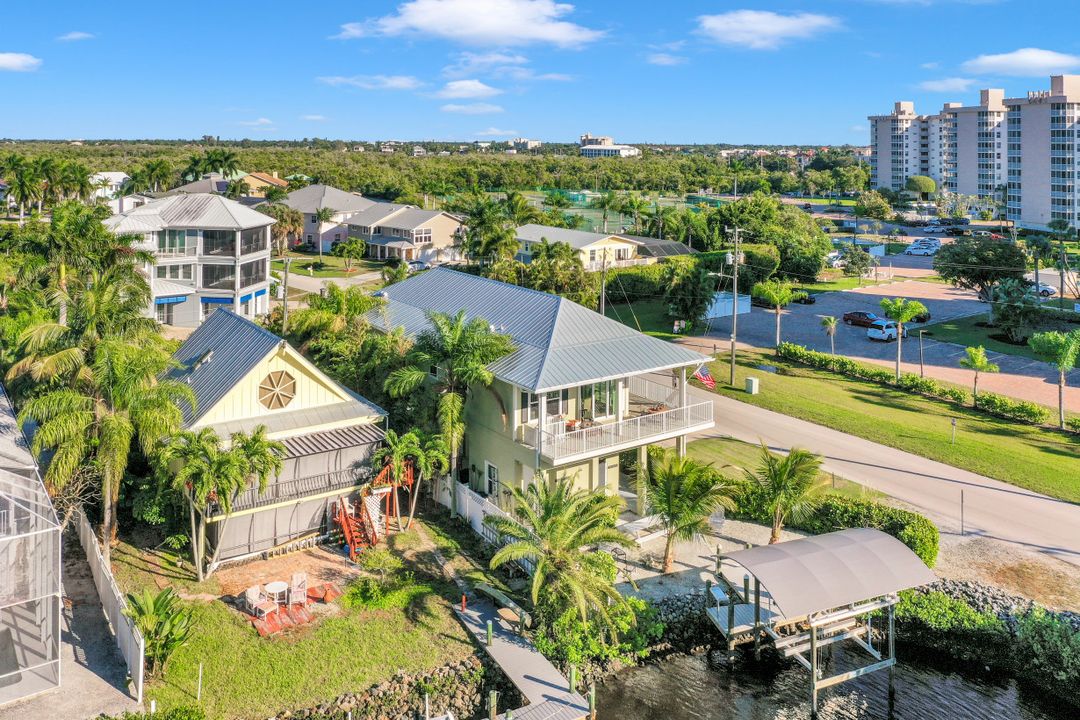 27892 Forester Dr, Bonita Springs, FL 34134