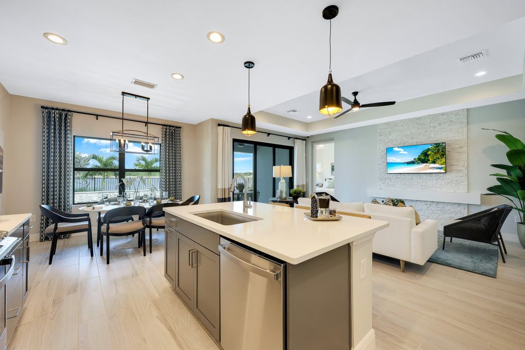 4056 SkySail Drive, Naples, FL 34120