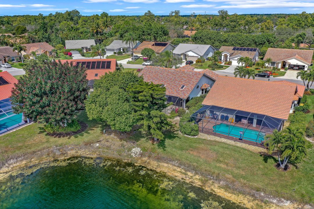 158 St James Way, Naples, FL 34104