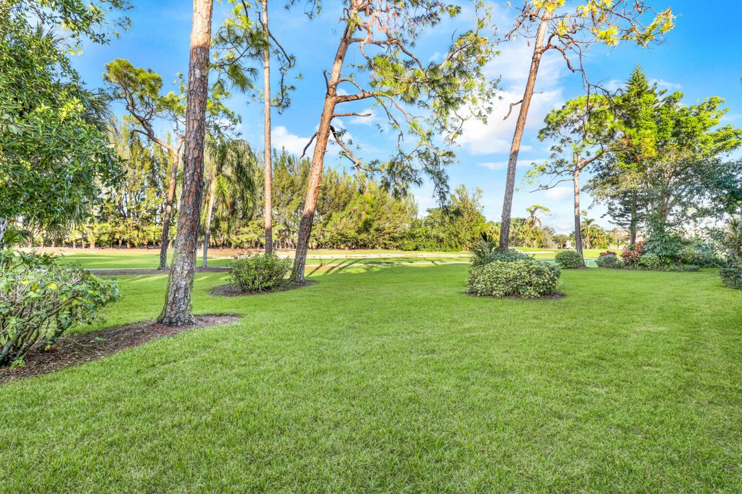 501 Forest Lakes Blvd #205, Naples, FL 34105