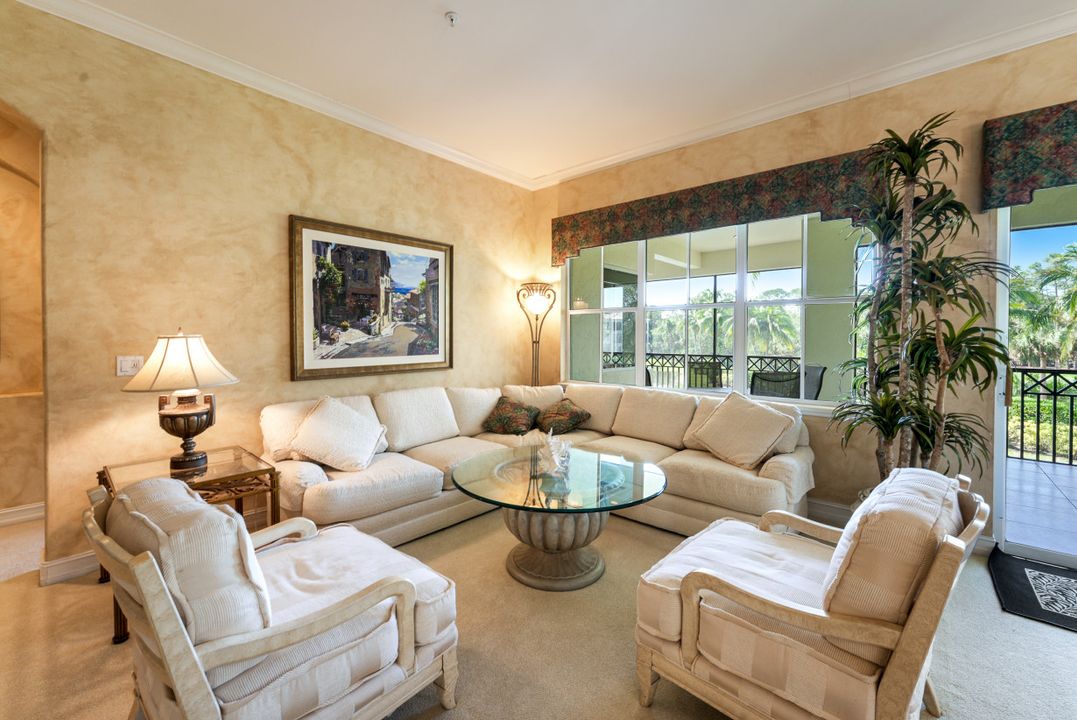 2613 Estrella Dr #18-2, Naples, FL 34109