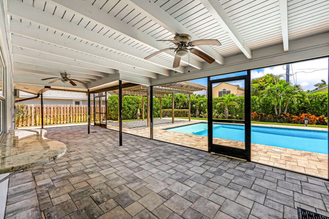 800 100th Ave N, Naples, FL 34108