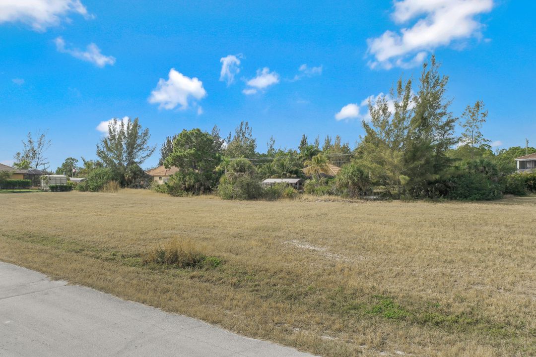 2374 NW 39th Ave, Cape Coral, FL 33993