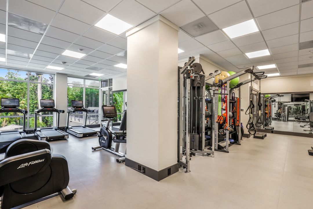 6585 Nicholas Blvd #1505, Naples, FL 34108