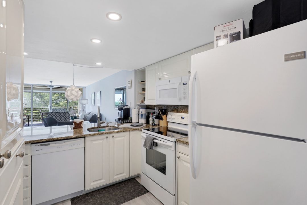 15171 Cedarwood Ln #3502, Naples, FL 34110