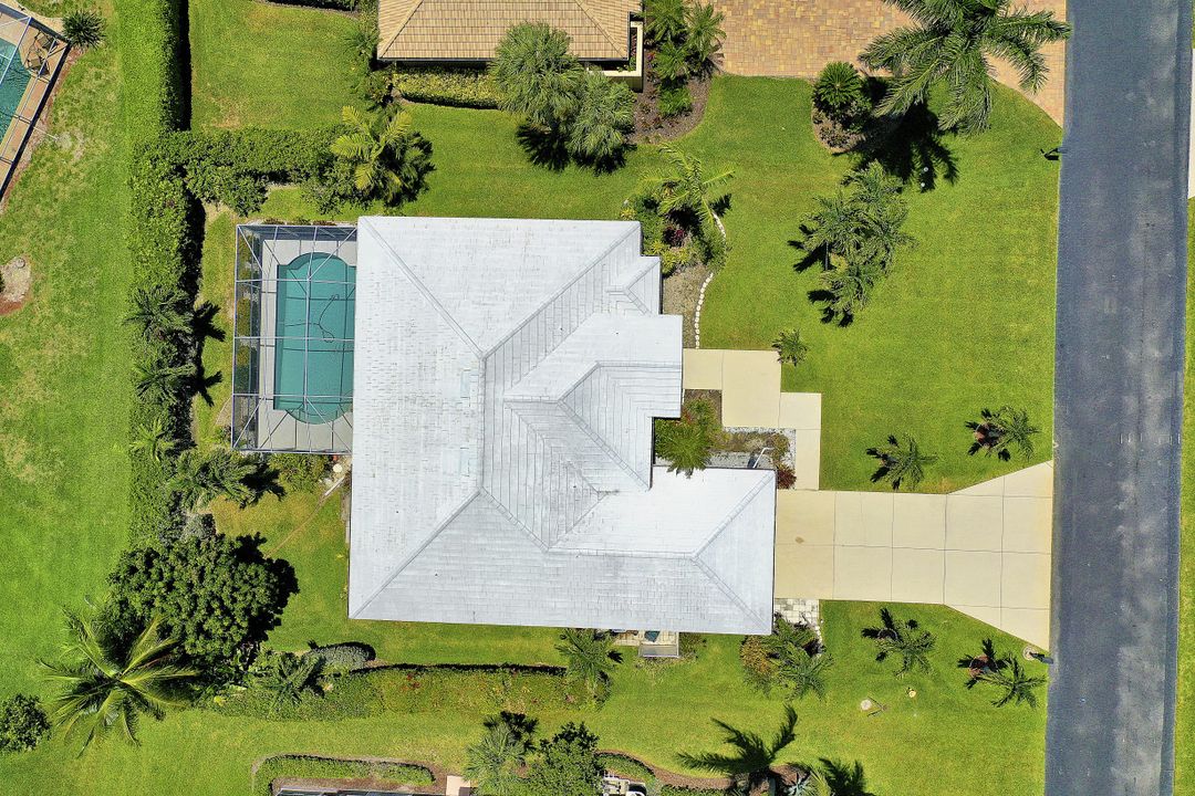 28070 Winthrop Cir, Bonita Springs, FL 34134