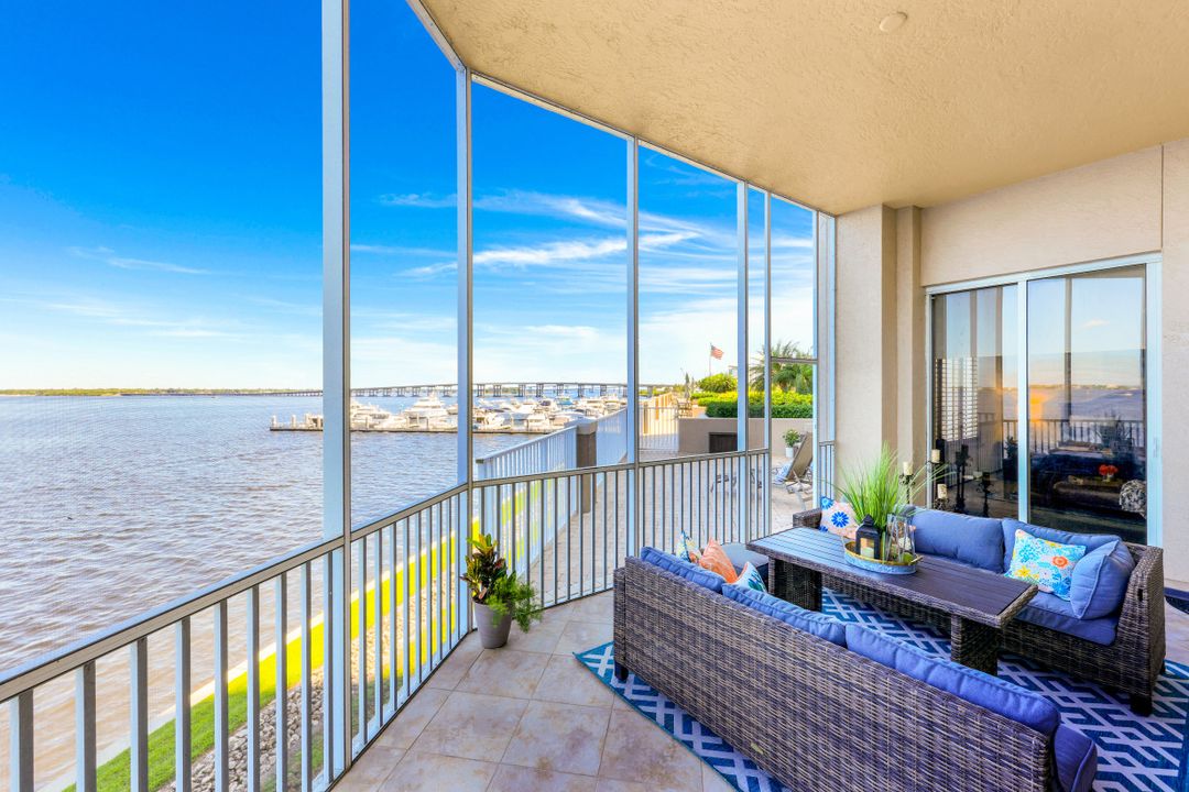 2104 W First St #301, Fort Myers, FL 33901