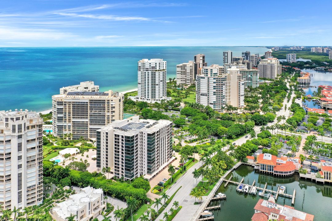 4031 Gulf Shore Blvd  #4F, Naples, FL 34103