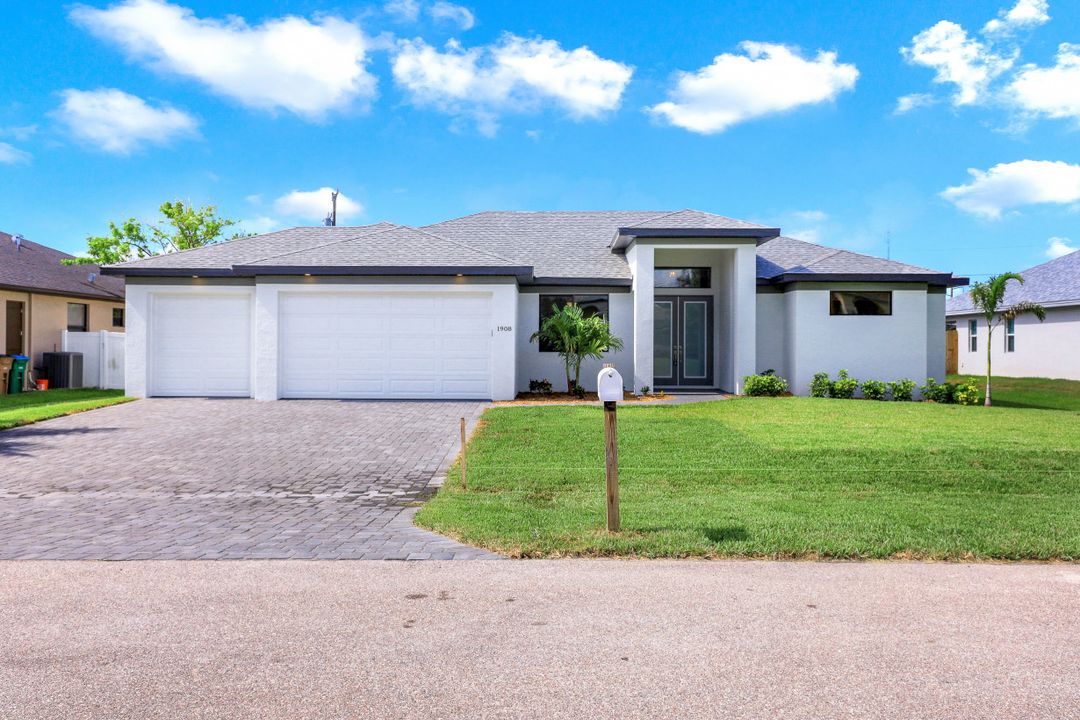 1908 SW 29th Terrace, Cape Coral, FL 33914