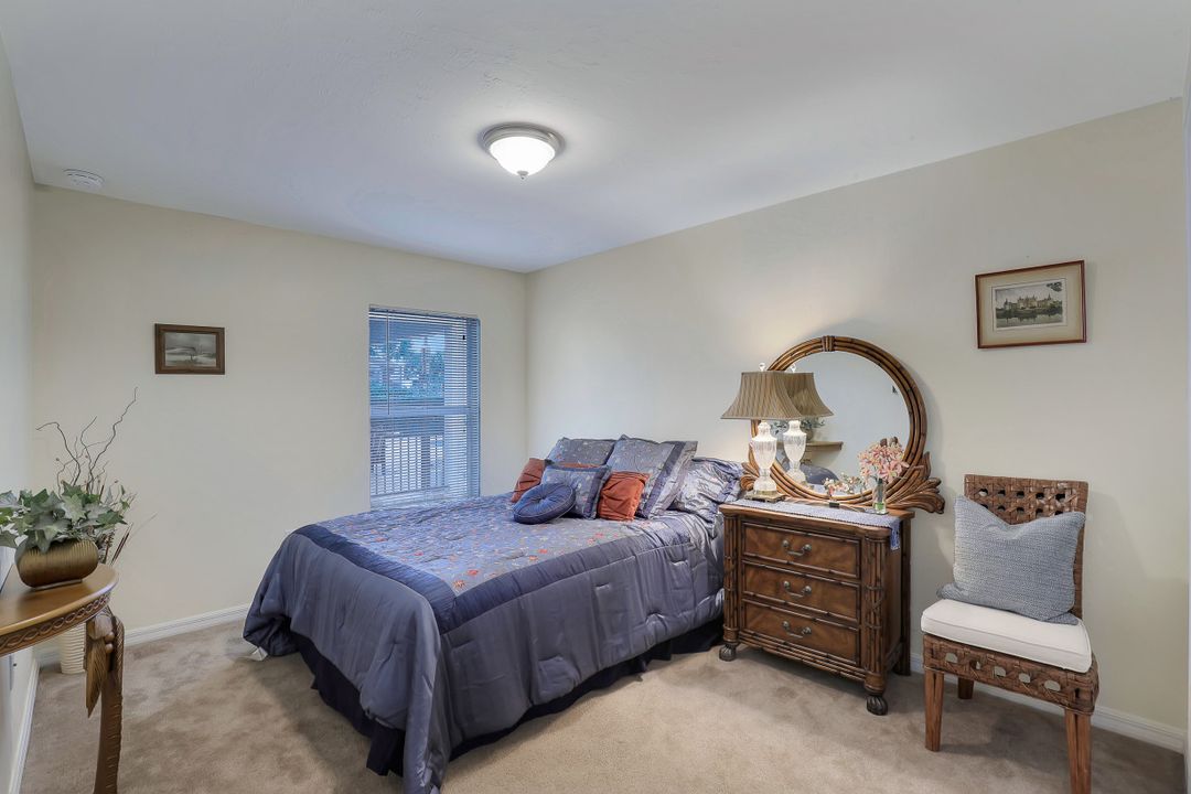 2668 Bellingham Ct, Cape Coral, FL 33991