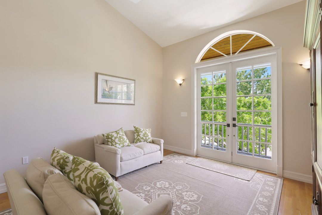 412 Barcelona Ct, Marco Island, FL 34145