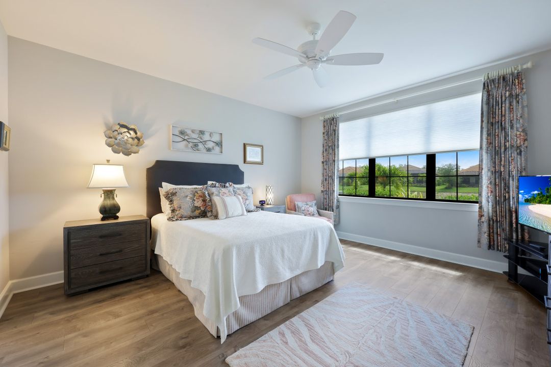 9673 Montelanico Loop #102, Naples, FL 34119