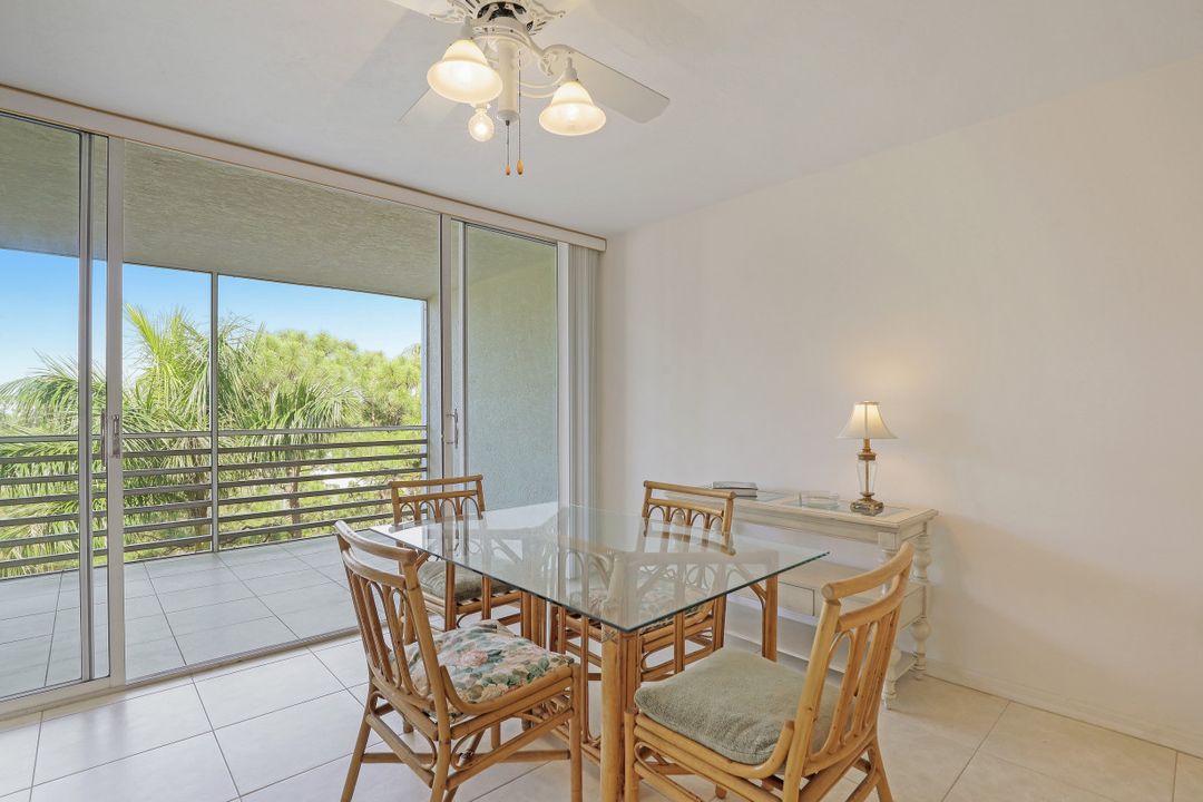 285 Naples Cove Dr #1604, Naples, FL 34110