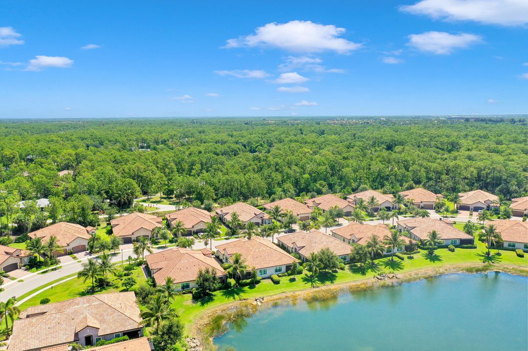 9448 Isla Bella Cir, Bonita Springs, FL 34135