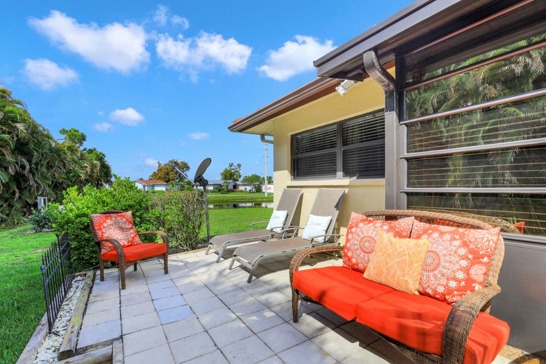 2091 Pine Isle Ln, Naples, FL 34112