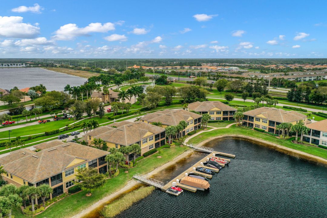 8763 Coastline Ct #201, Naples, FL 34120