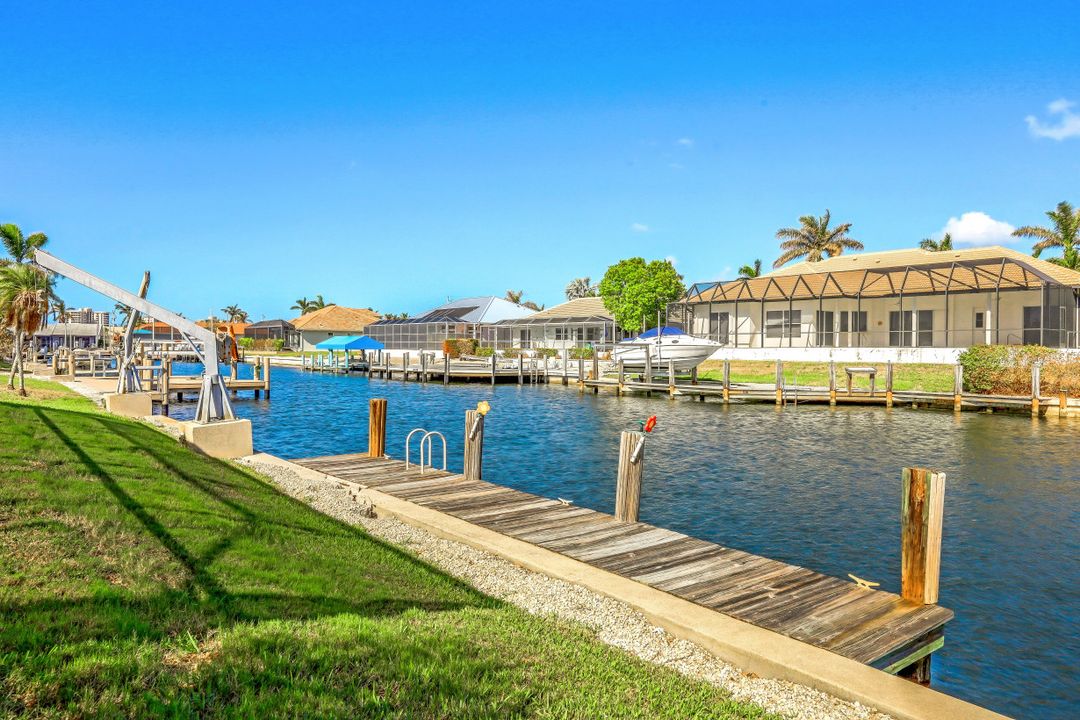 1120 Dana Ct, Marco Island, FL 34145