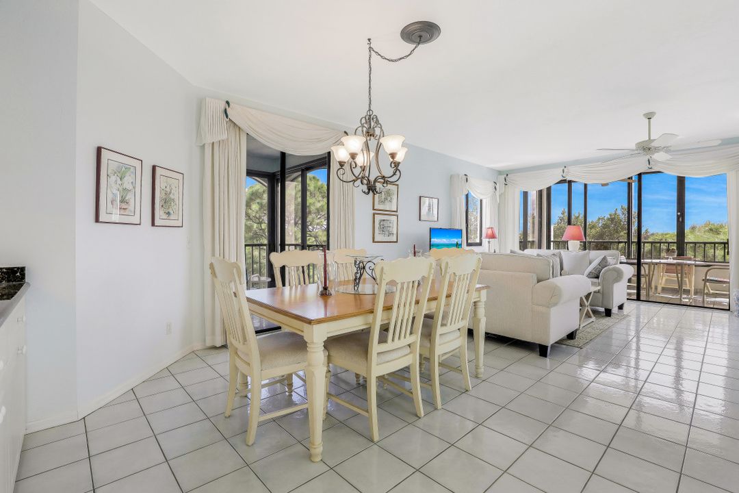 6500 Valen Way #402, Naples, FL 34108