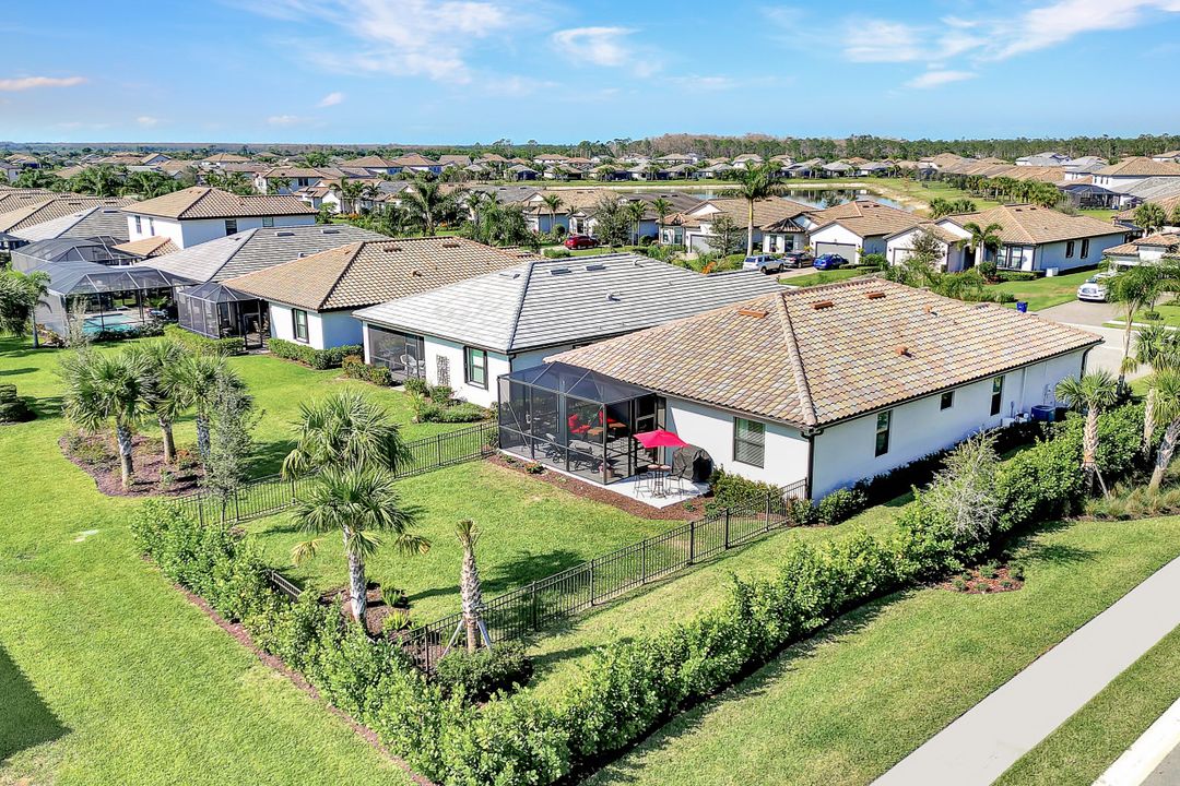 19801 Bittersweet Ln, Estero, FL 33928