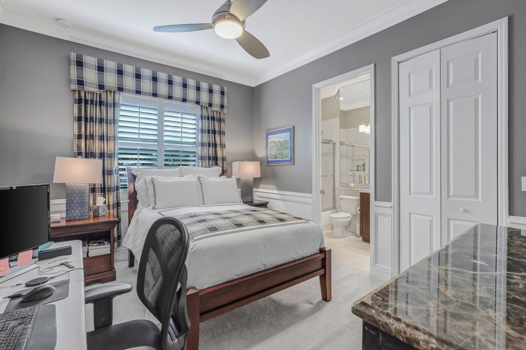 3987 Bering Ct, Naples, FL 34119