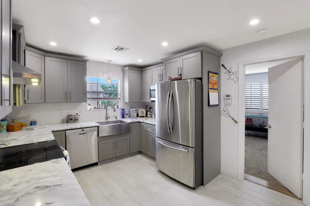 173 Bristol Ln #B, Naples, FL 34112