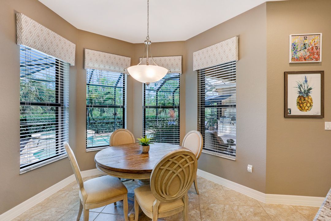 2958 Cinnamon Bay Cir, Naples, FL 34119