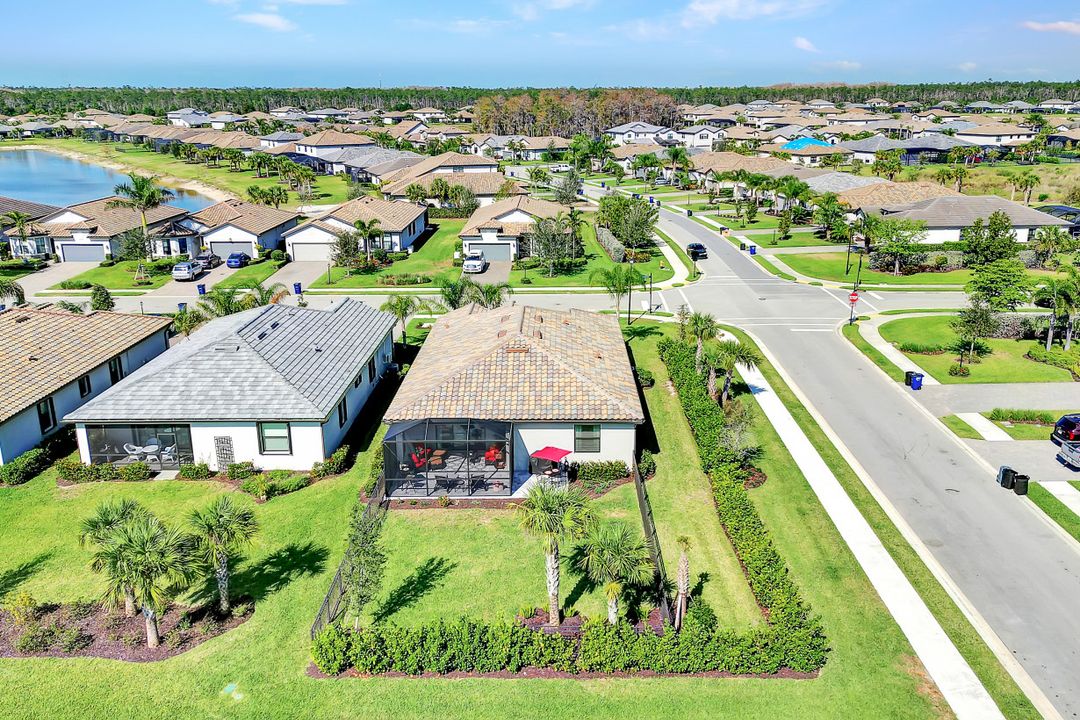 19801 Bittersweet Ln, Estero, FL 33928