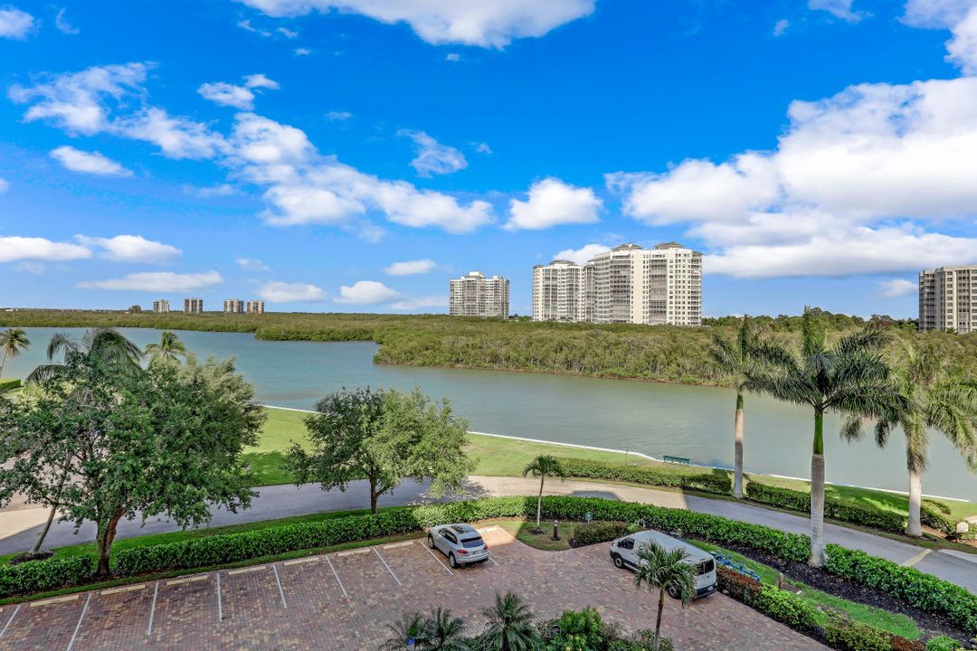 21 Bluebill Ave #404, Naples, FL 34108