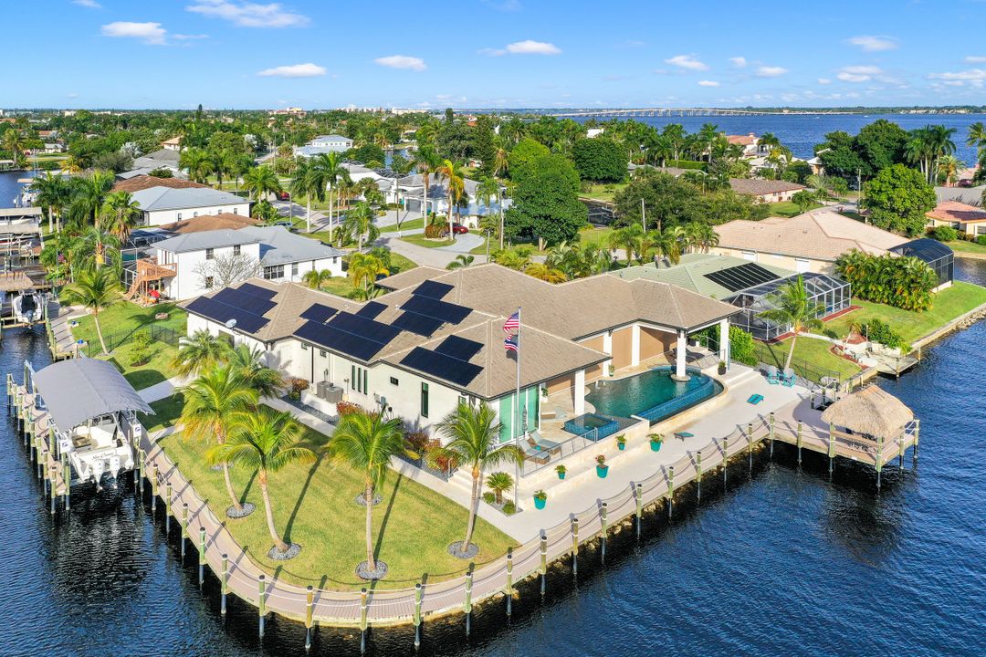 1131 Lucerne Ave, Cape Coral, FL 33904