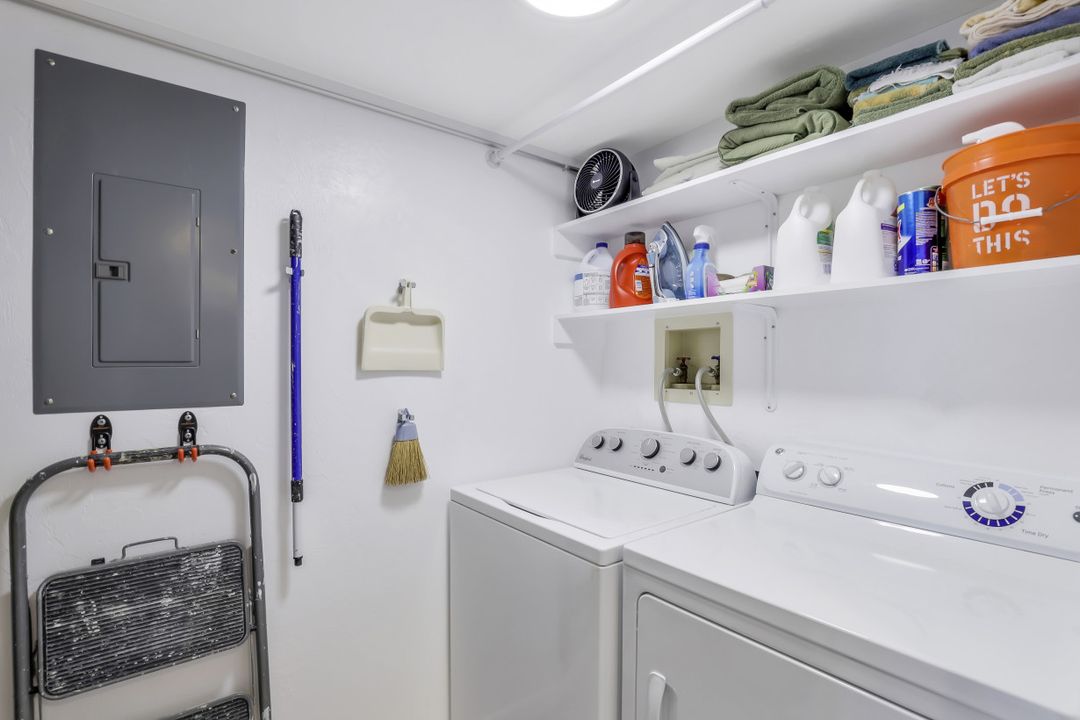 17 Bluebill Ave #104, Naples, FL 34108