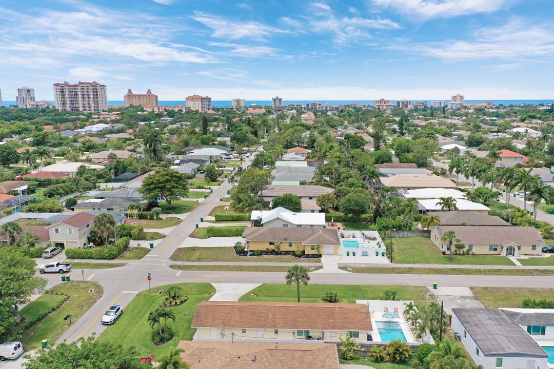 701 93rd Ave N, Naples, FL 34108