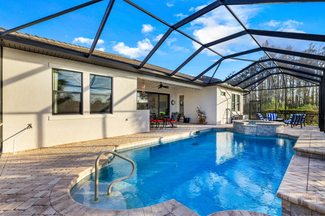 11866 White Stone Dr, Fort Myers, FL 33913