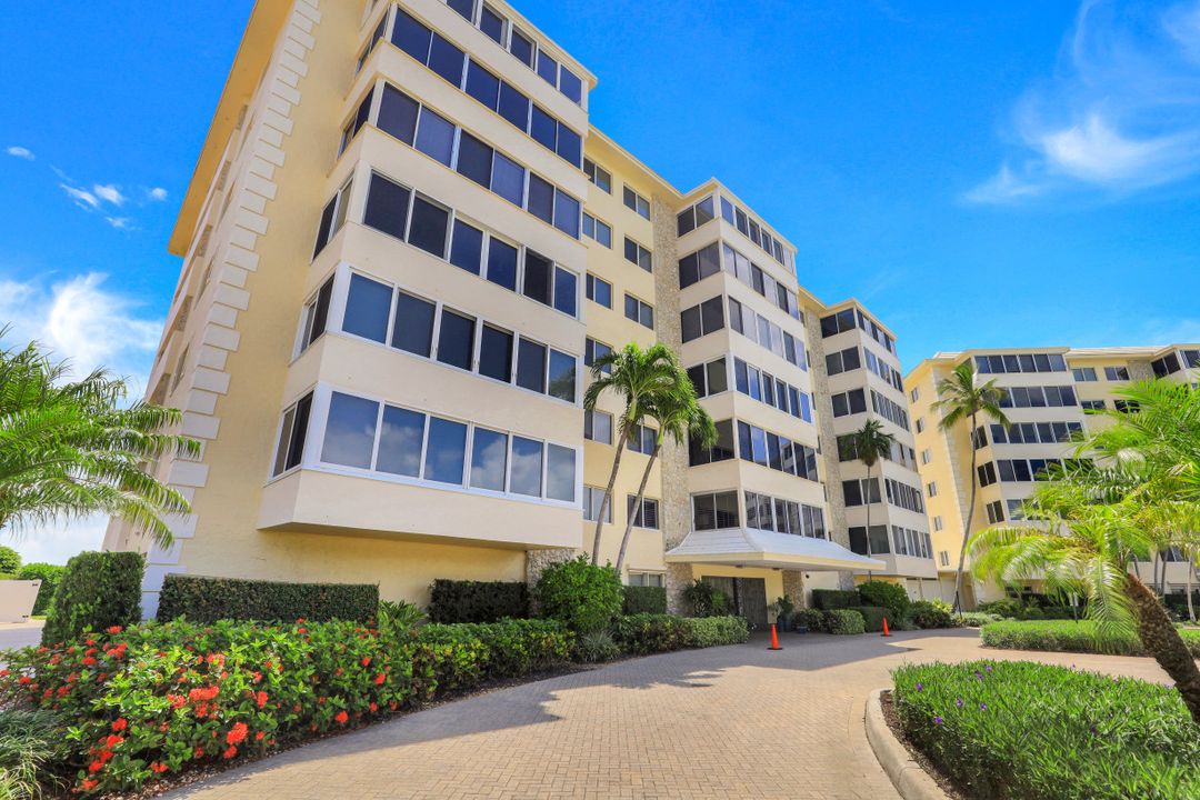 3420 Gulf Shore Blvd N #52, Naples, FL 34103
