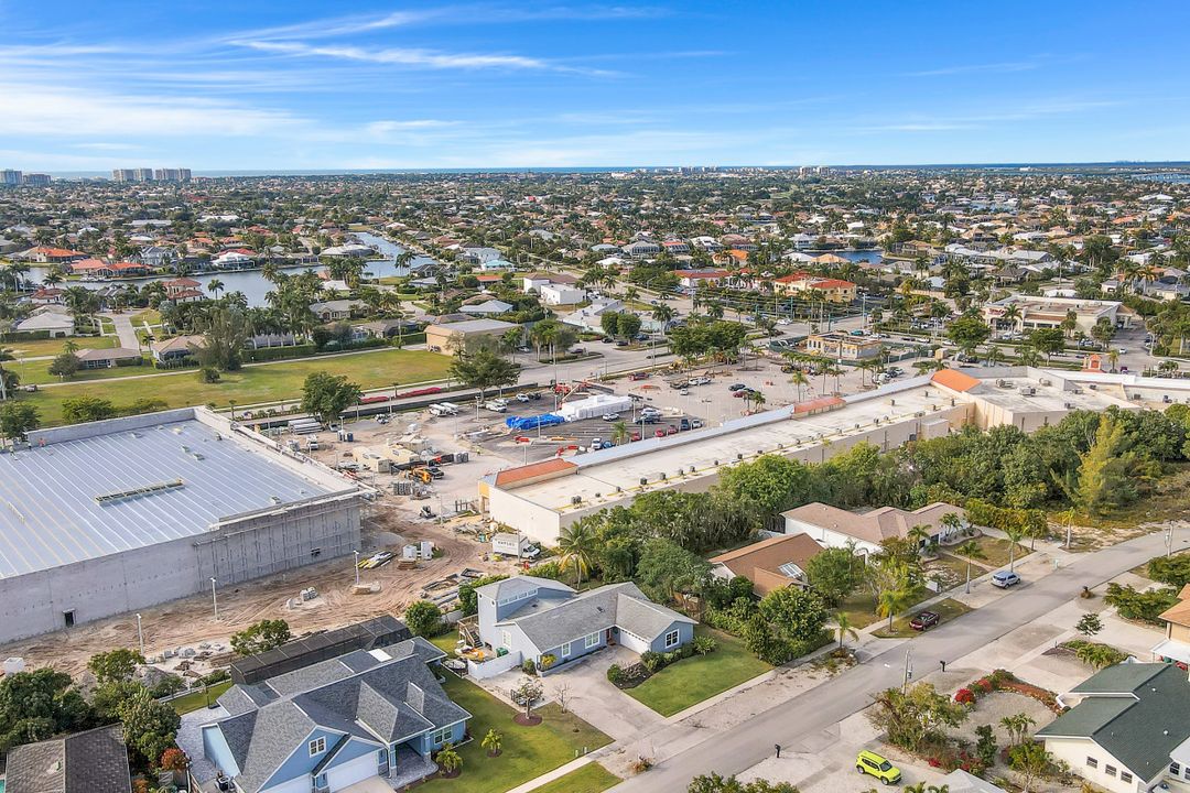 1836 Dogwood Dr, Marco Island, FL 34145