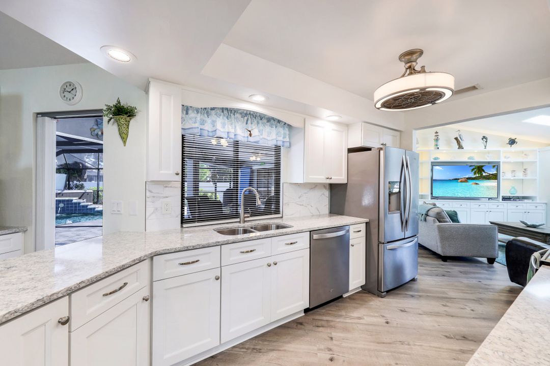 3919 SE 4th Ave, Cape Coral, FL 33904