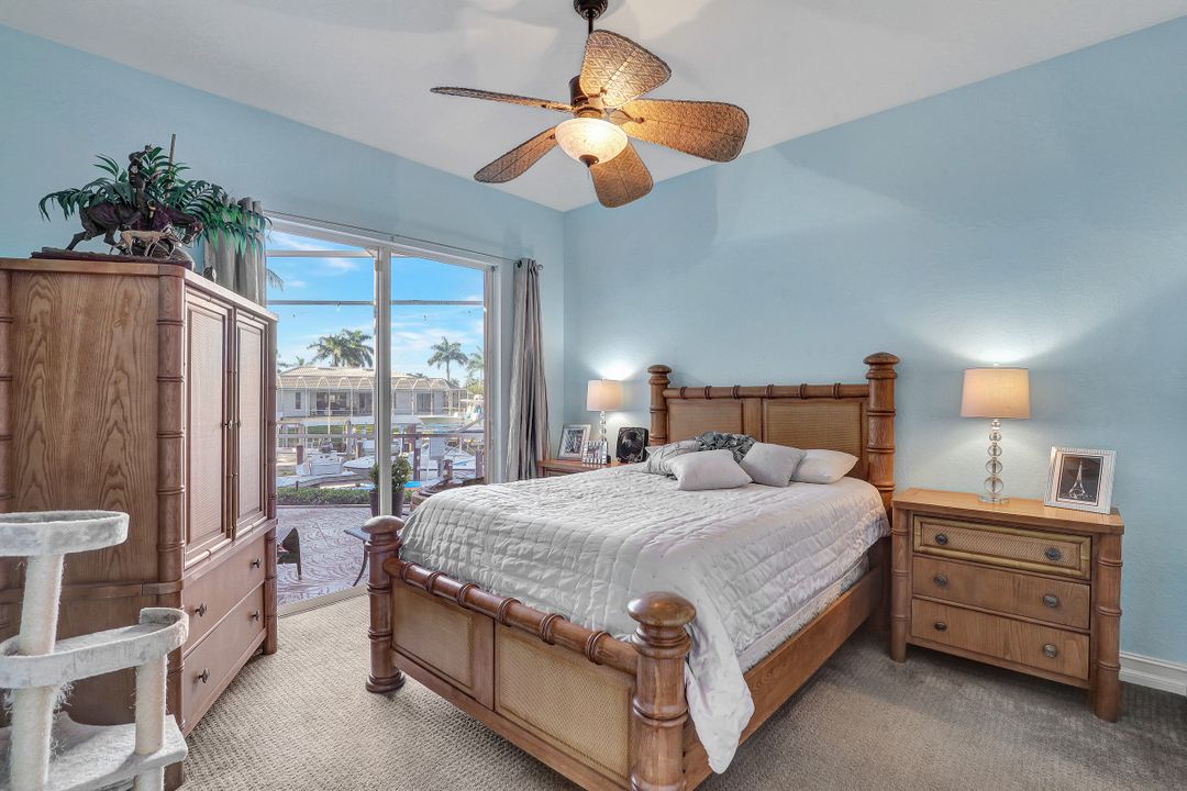 138 S Bahama Ave, Marco Island, FL 34145