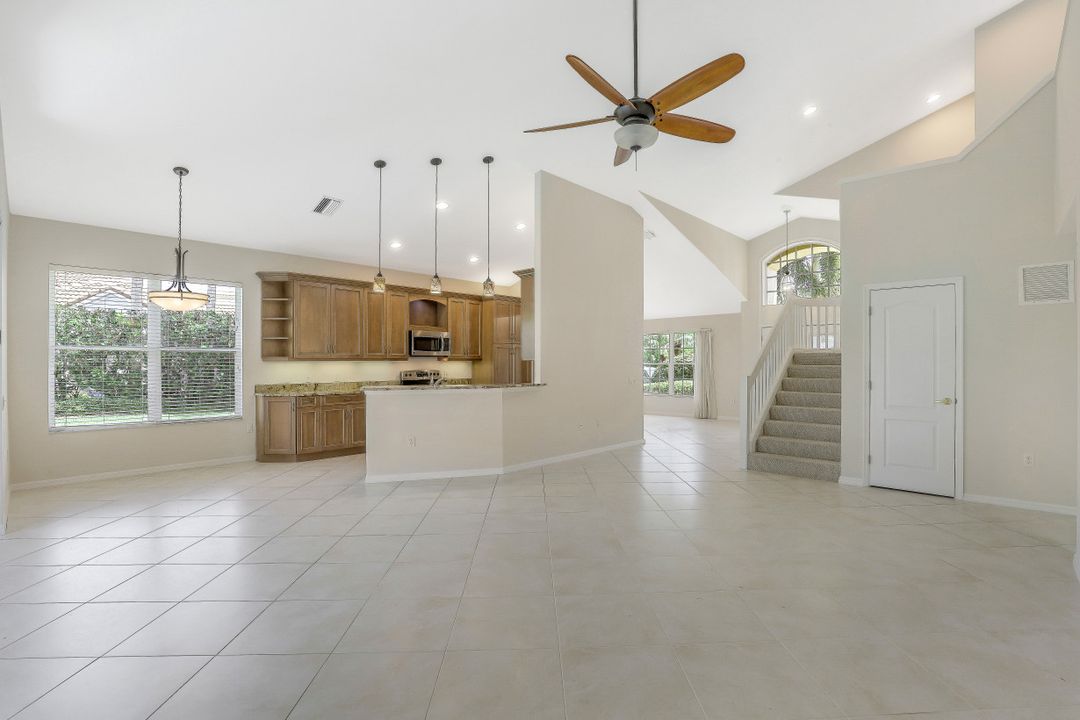 9224 Spring Run Blvd, Bonita Springs, FL 34135
